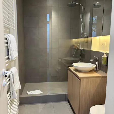 Fischer A La Petrusse 301 Apartman Luxemburg