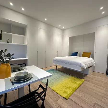 Fischer A La Petrusse 301 Apartman *