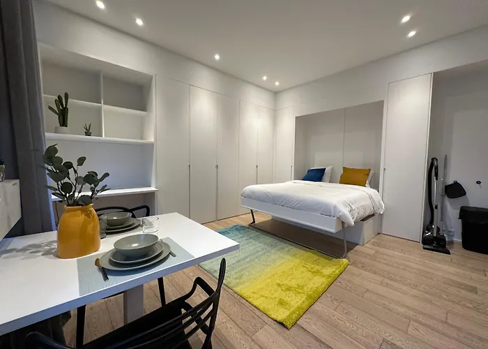 Fischer à La Pétrusse 301 Appartement *