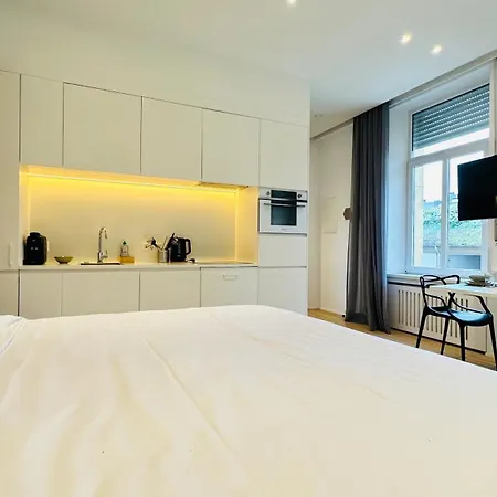 Fischer A La Petrusse 301 Apartament