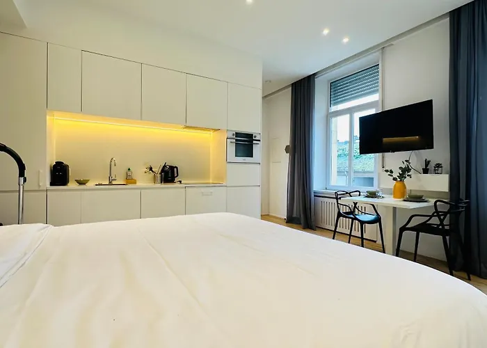 Fischer A La Petrusse 301 *