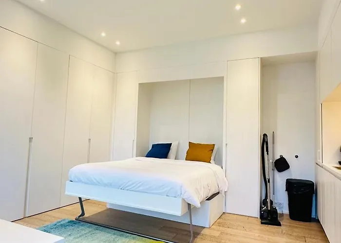 Fischer A La Petrusse 301 *