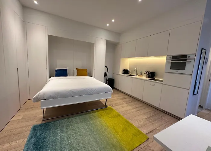 Fischer A La Petrusse 301 *